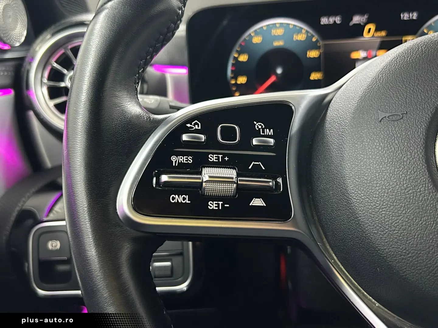 MERCEDES-BENZ A 250 e Progressive 360  HUD Burmester ACC LED