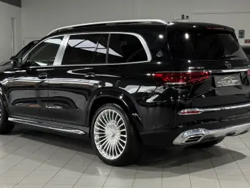 MERCEDES-BENZ GLS 600 Maybach 4M