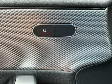 MERCEDES-BENZ A 250e 8G-DCT Progressive LED PANO NAVI Burm