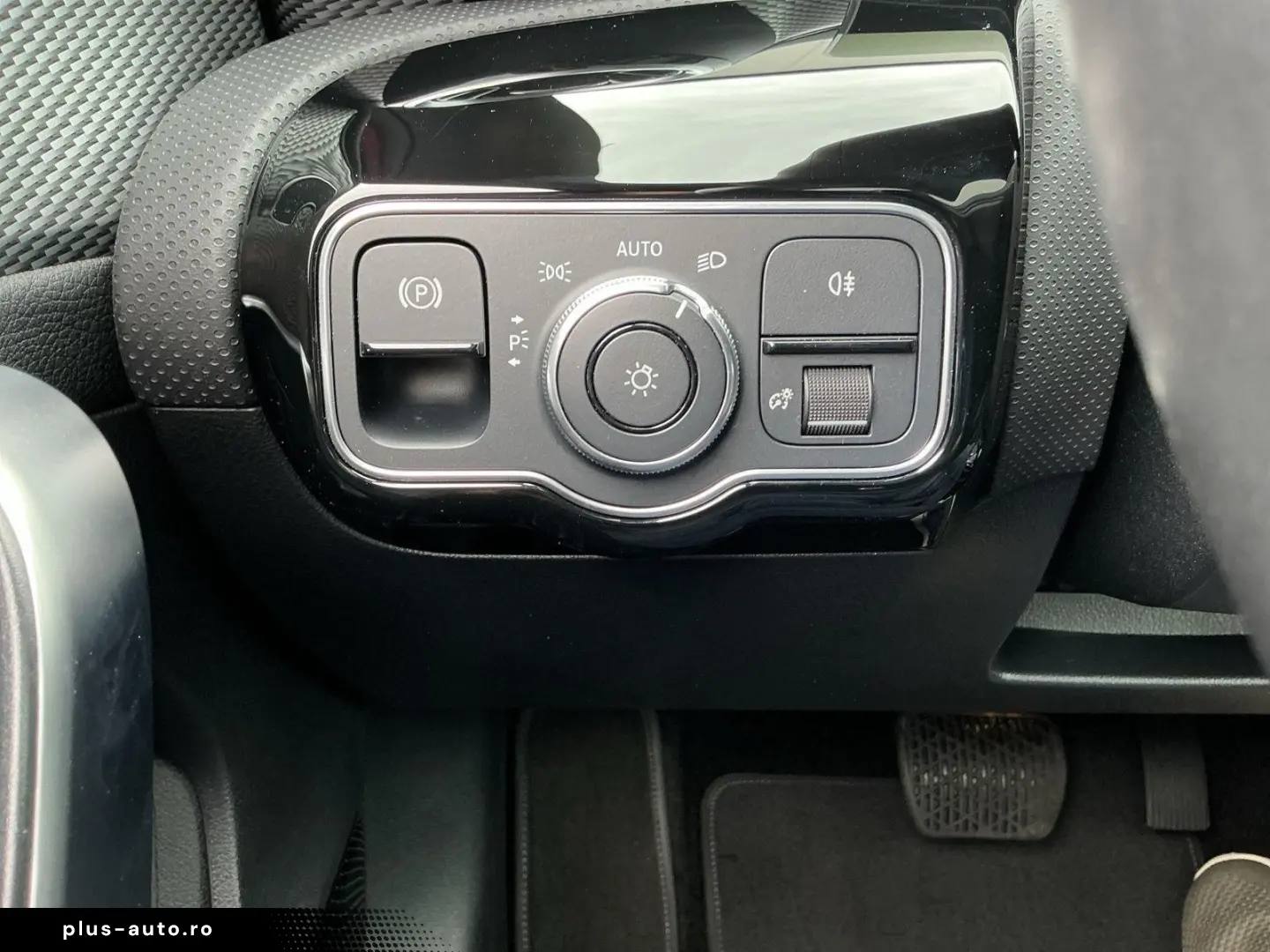 MERCEDES-BENZ A 250e 8G-DCT Progressive LED PANO NAVI Burm
