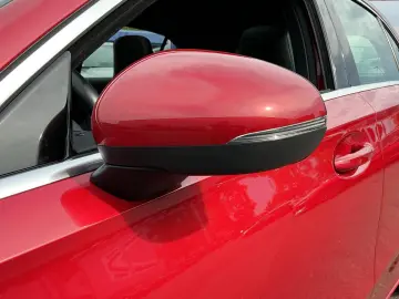 MERCEDES-BENZ A 250e 8G-DCT Progressive LED PANO NAVI Burm