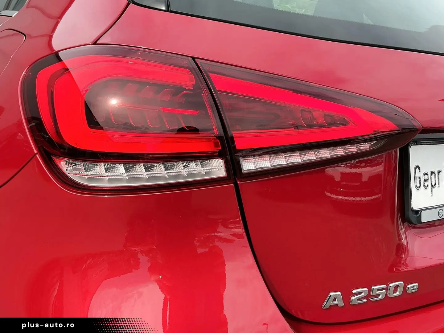 MERCEDES-BENZ A 250e 8G-DCT Progressive LED PANO NAVI Burm