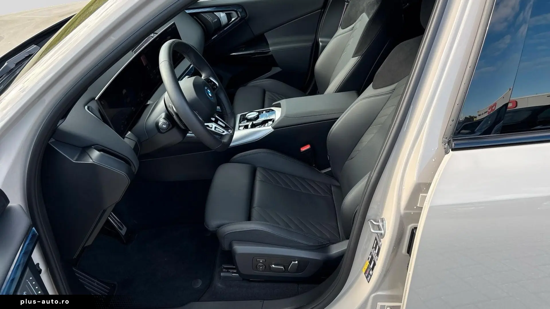 BMW X3 xDrive30e M Sport Pro PHEV • PANO • H&K • ACC