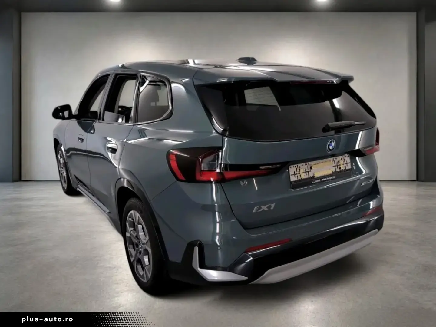 BMW iX1 xDrive30