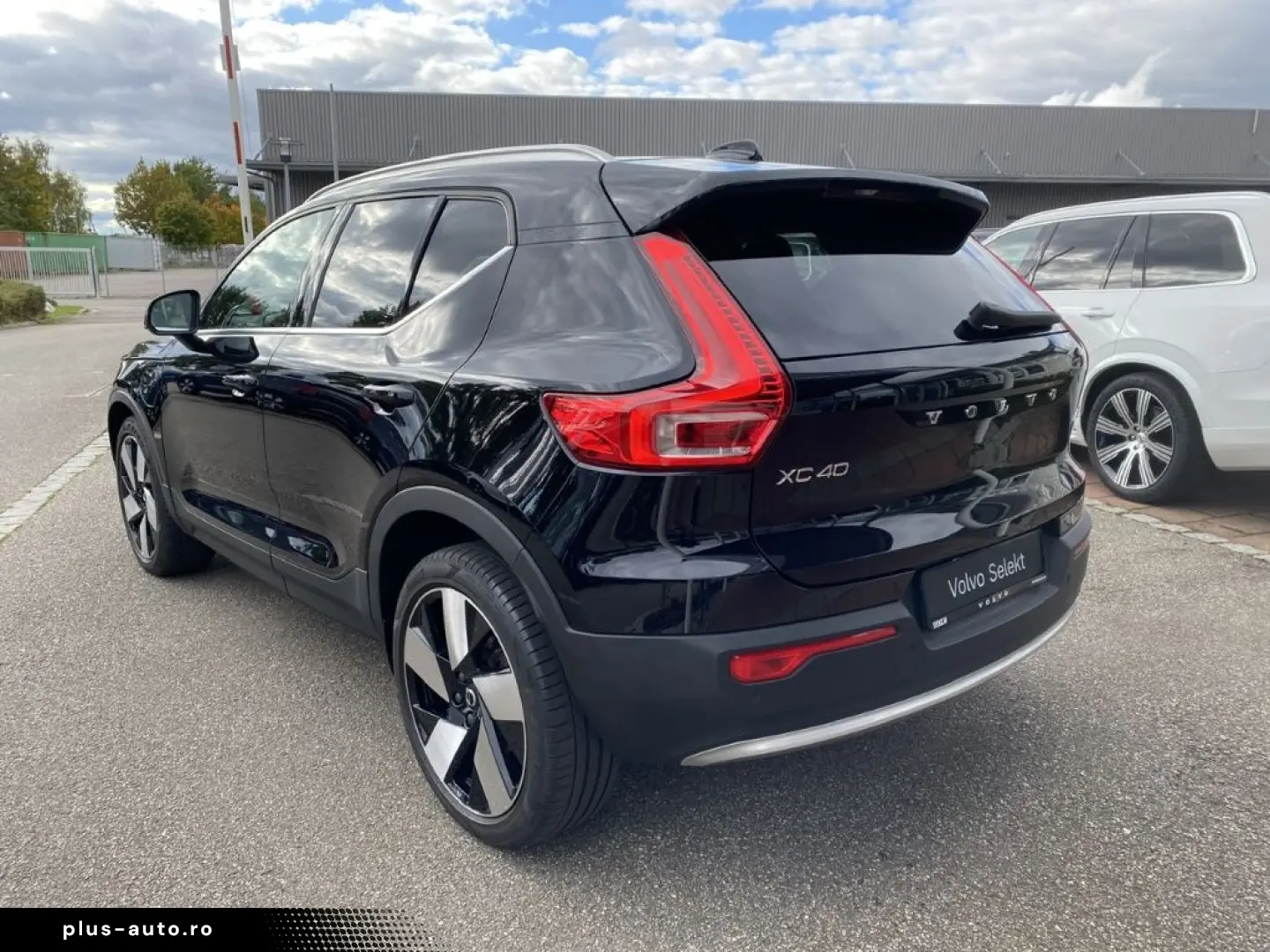 VOLVO XC40 Plus Bright T5 Plug-In Hybrid StandHZG Navi