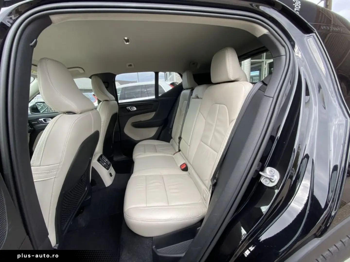 VOLVO XC40 Plus Bright T5 Plug-In Hybrid StandHZG Navi