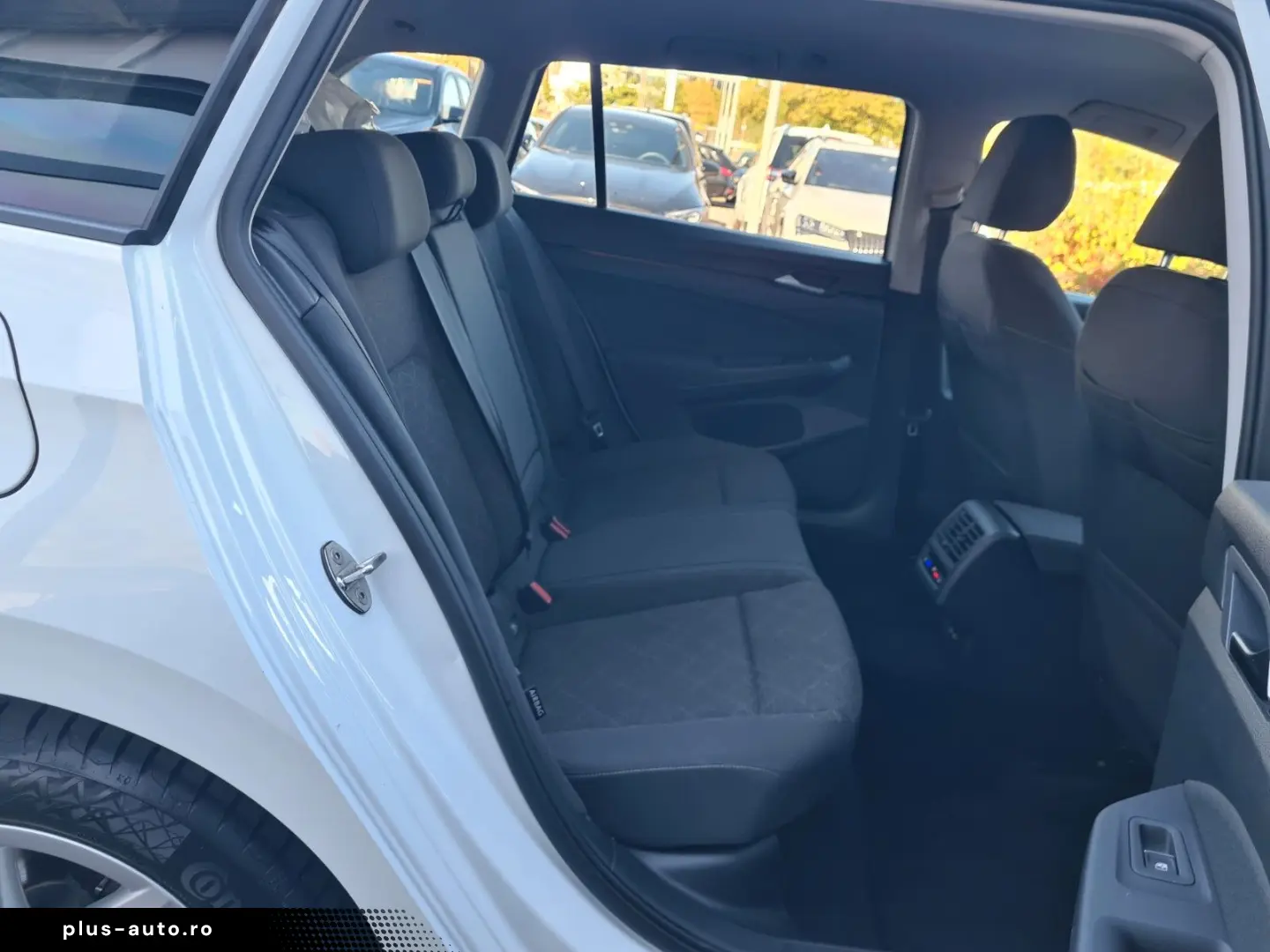 VW Golf VIII Variant Life - ACC - STANDHZG - 8xALU