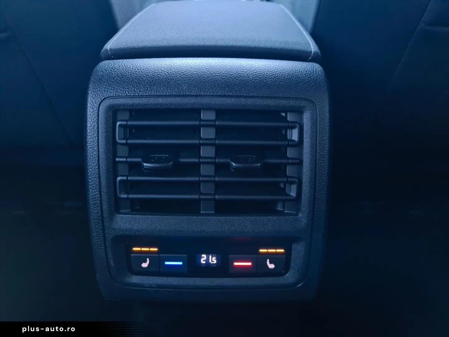 VW Golf VIII Variant Life - ACC - STANDHZG - 8xALU