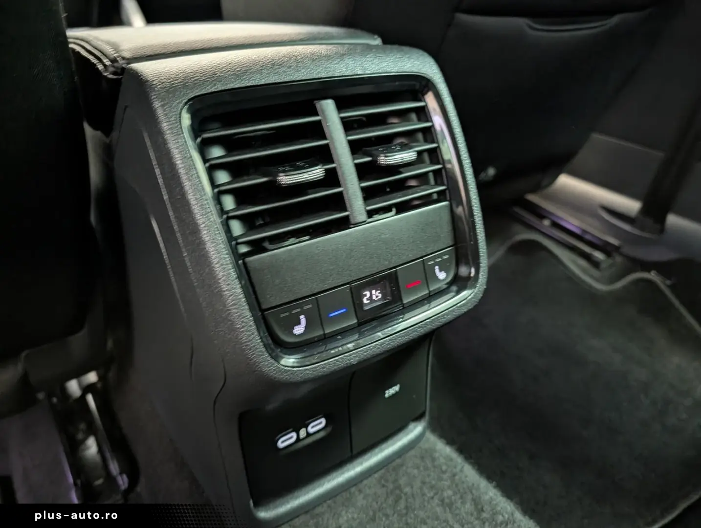 SKODA Octavia Combi 2.0 TDI DSG Ambition LED RFK 4xSHZ