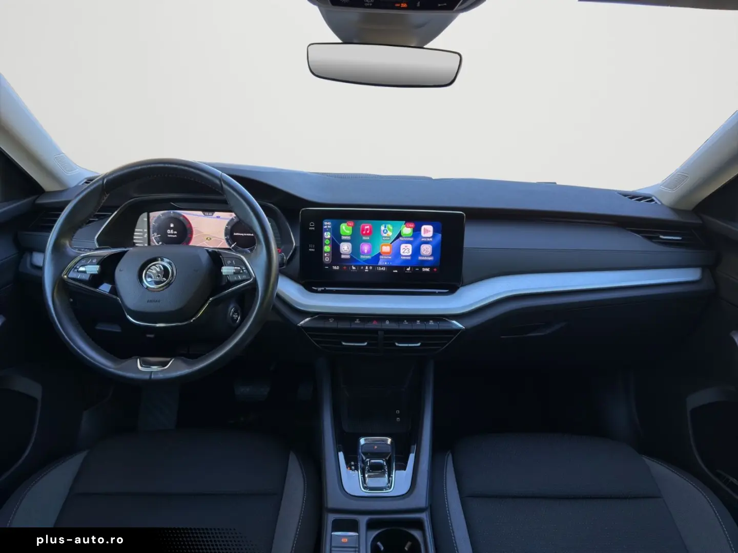 SKODA Octavia Combi Tour 2.0 CARPLAY WINTER 4xSITZ