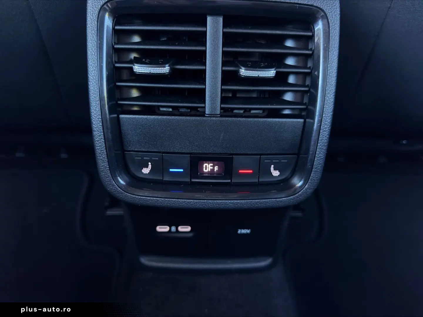 SKODA Octavia Combi Tour 2.0 CARPLAY WINTER 4xSITZ