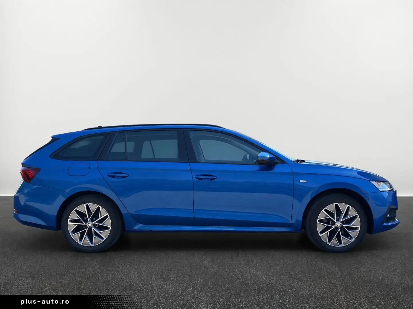 SKODA Octavia Combi Tour 2.0 CARPLAY WINTER 4xSITZ