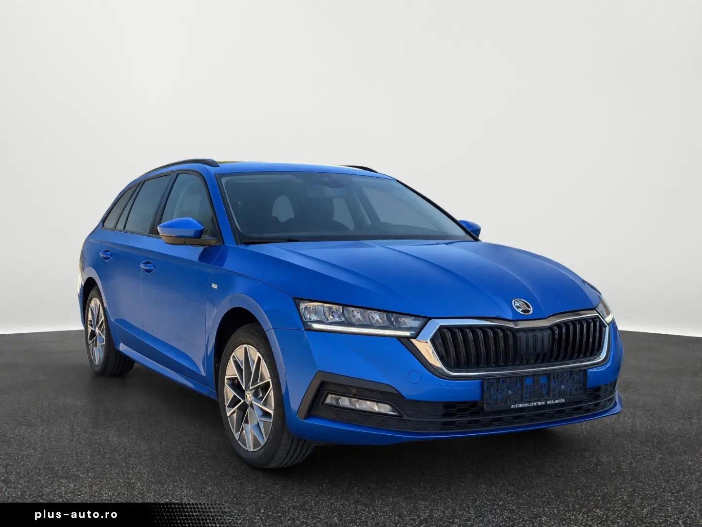 SKODA Octavia Combi Tour 2.0 CARPLAY WINTER 4xSITZ