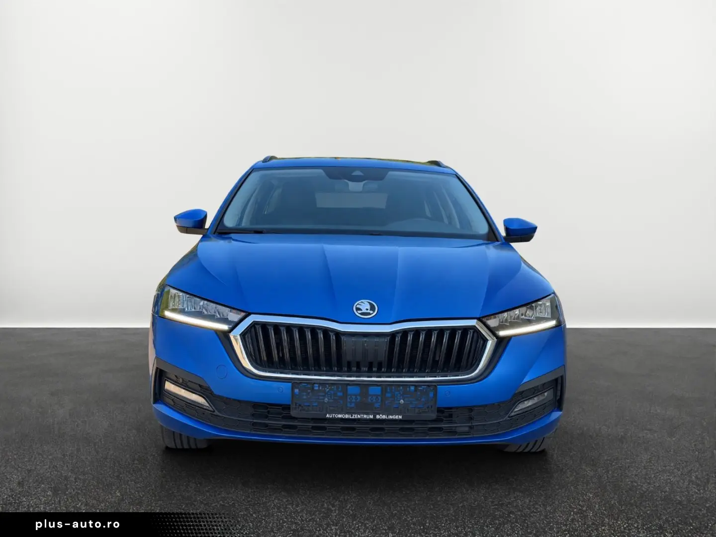 SKODA Octavia Combi Tour 2.0 CARPLAY WINTER 4xSITZ
