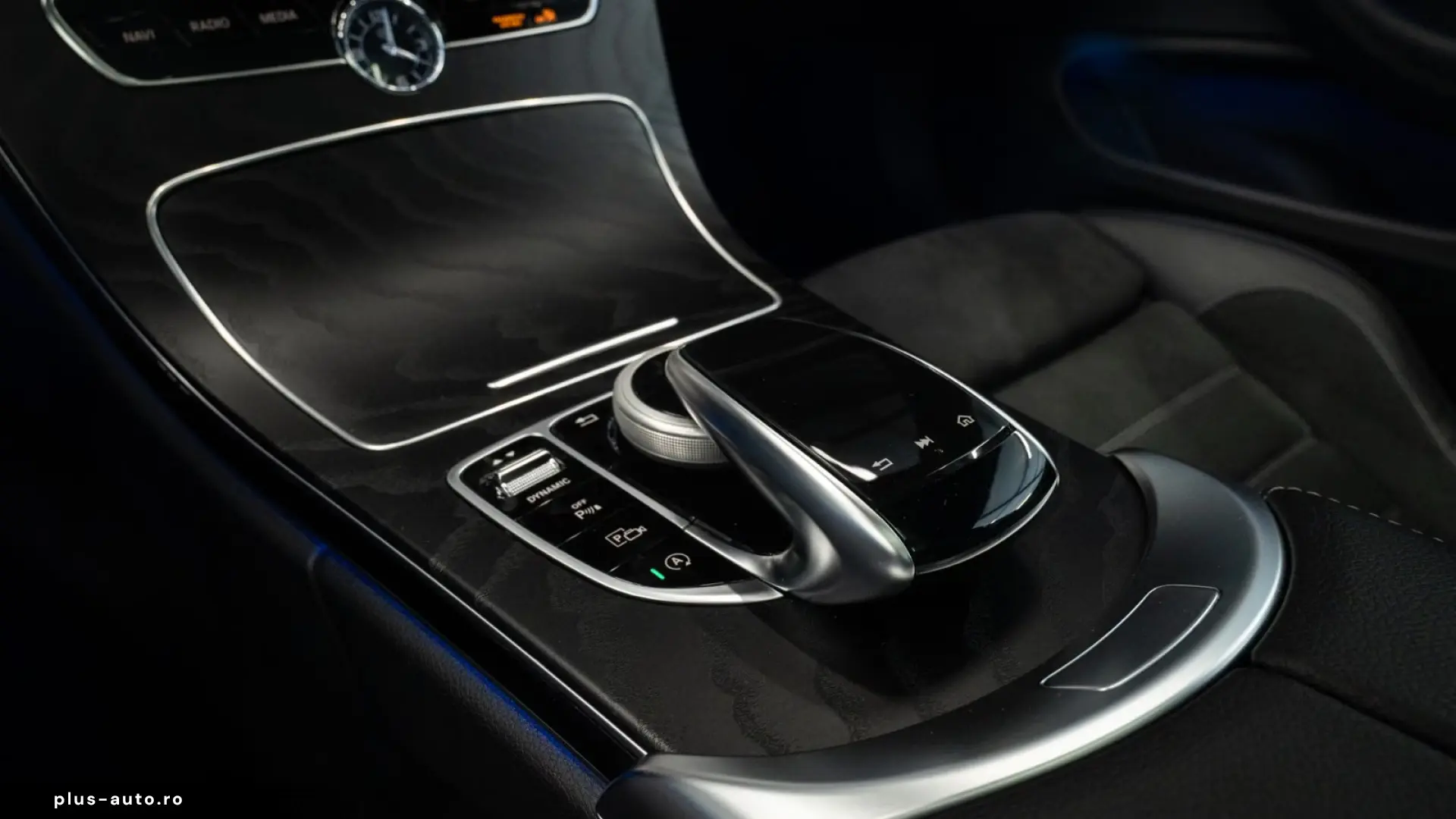 Garantie 03 2029 - Mercedes-Benz C 300 Coupé AMG Line