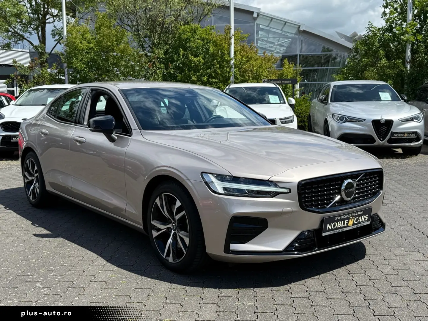 VOLVO S60 B5 Plus Dark AWD LED ALU