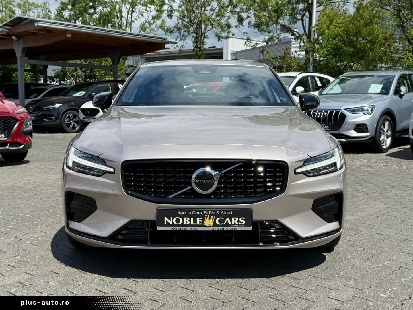 VOLVO S60 B5 Plus Dark AWD LED ALU