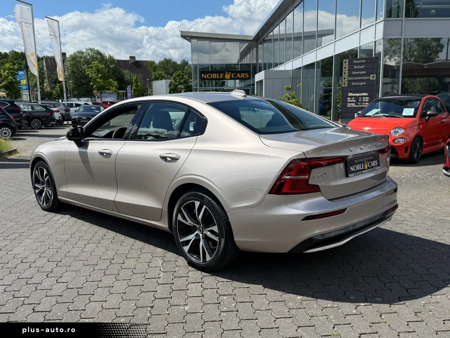 VOLVO S60 B5 Plus Dark AWD LED ALU