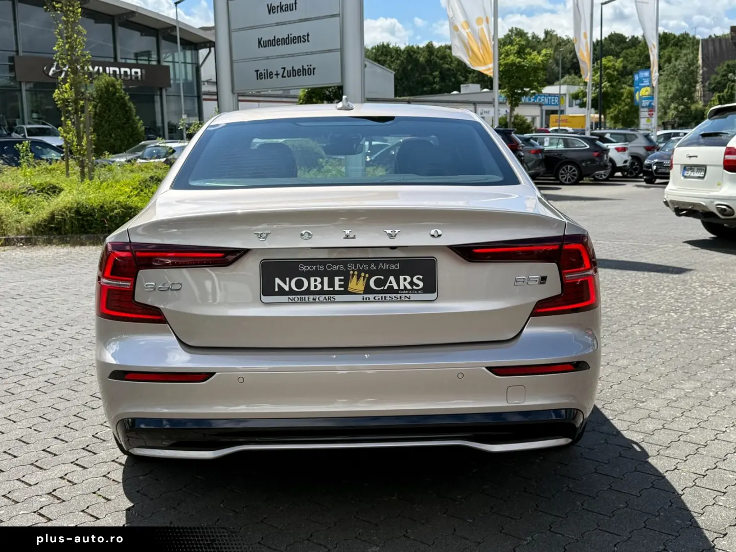 VOLVO S60 B5 Plus Dark AWD LED ALU