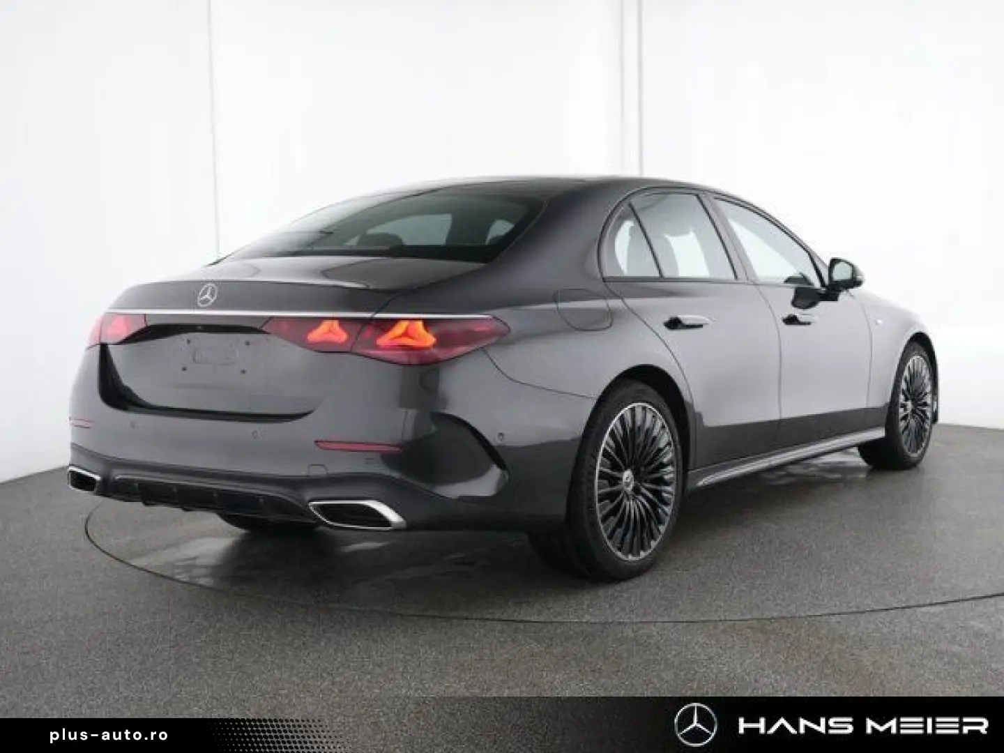 MERCEDES-BENZ E 400 e 4M AMG AHK Night Burmester Memory 360