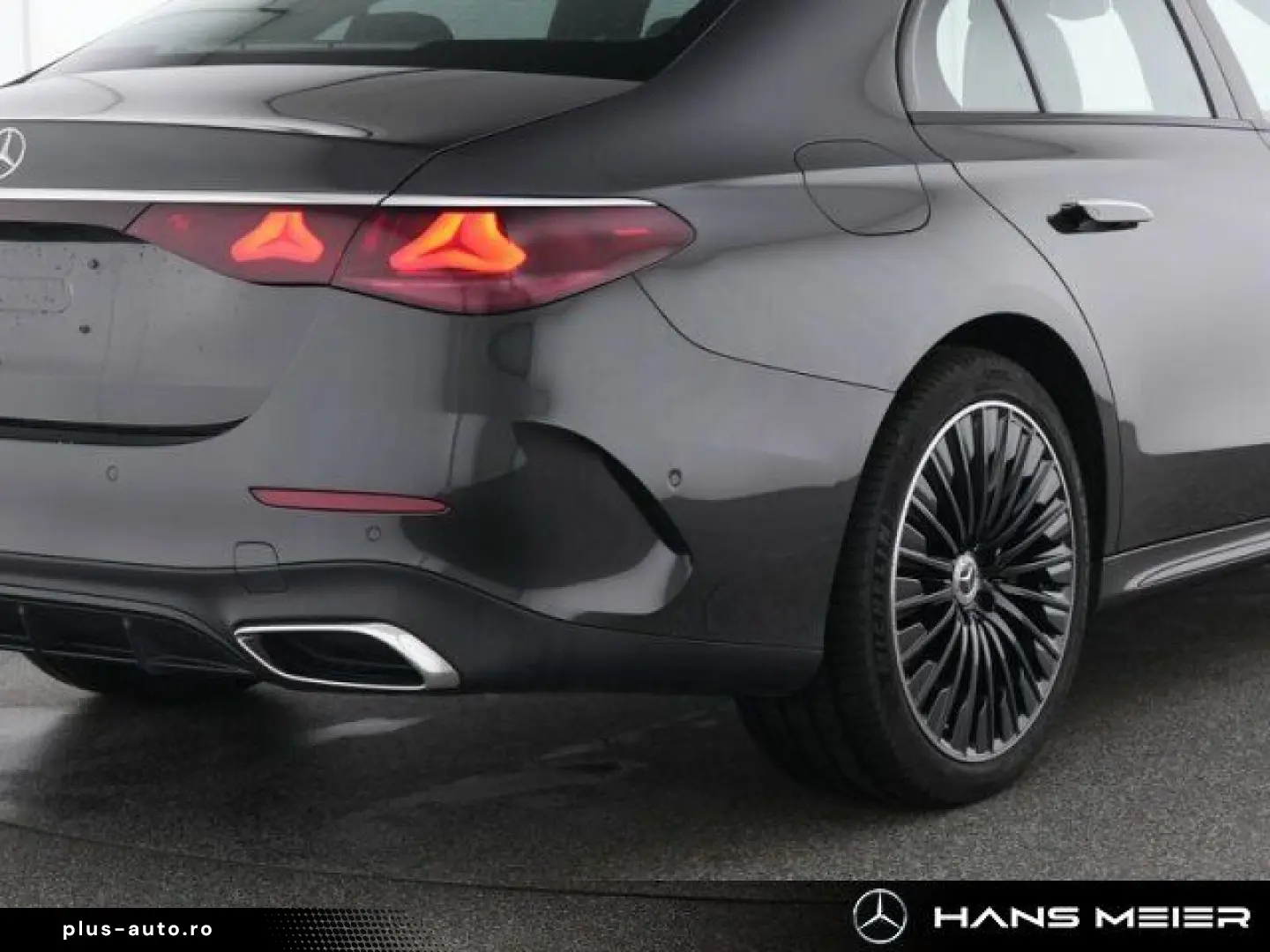 MERCEDES-BENZ E 400 e 4M AMG AHK Night Burmester Memory 360