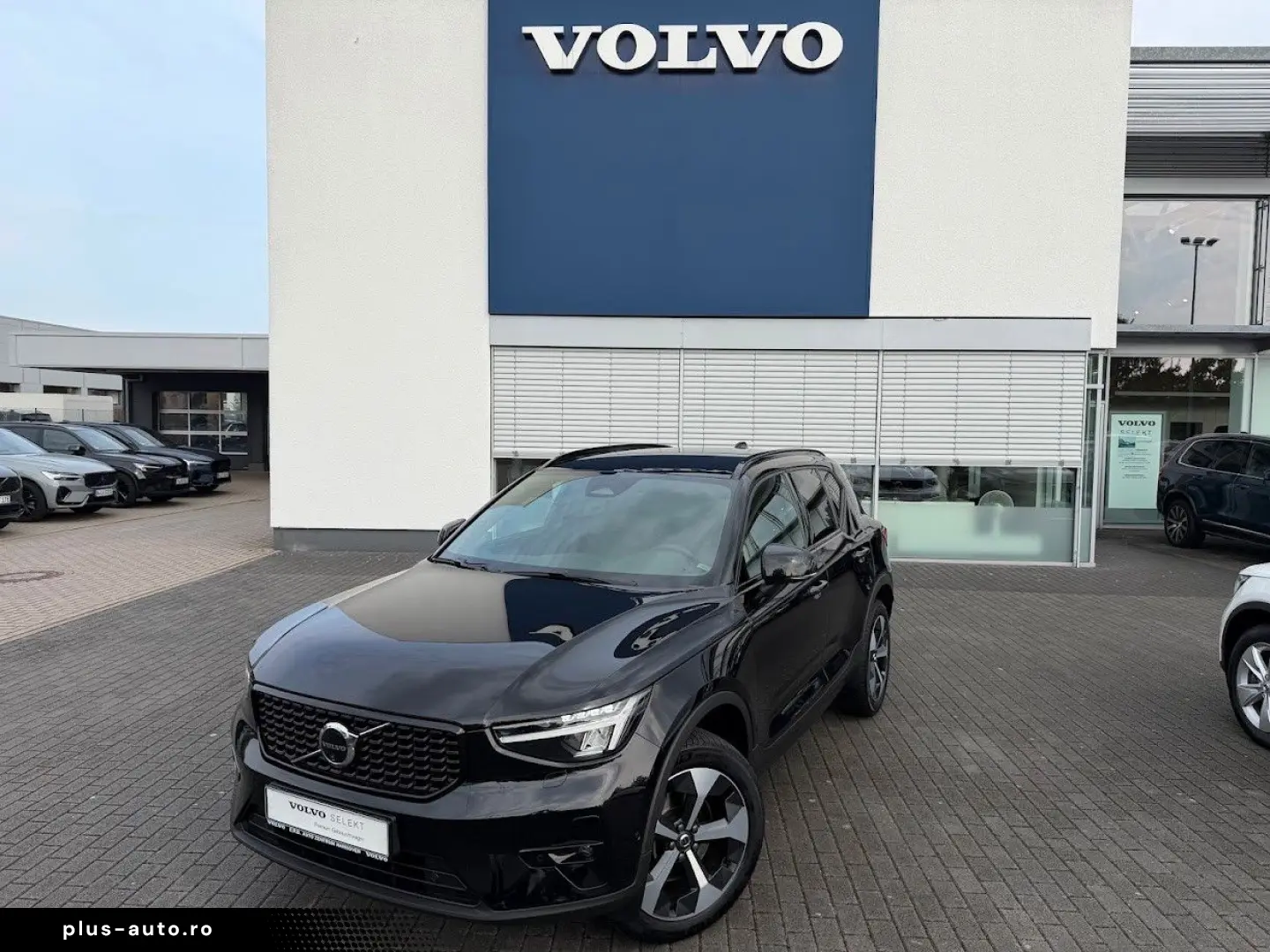 VOLVO XC40 B4 Plus Dark 2WD