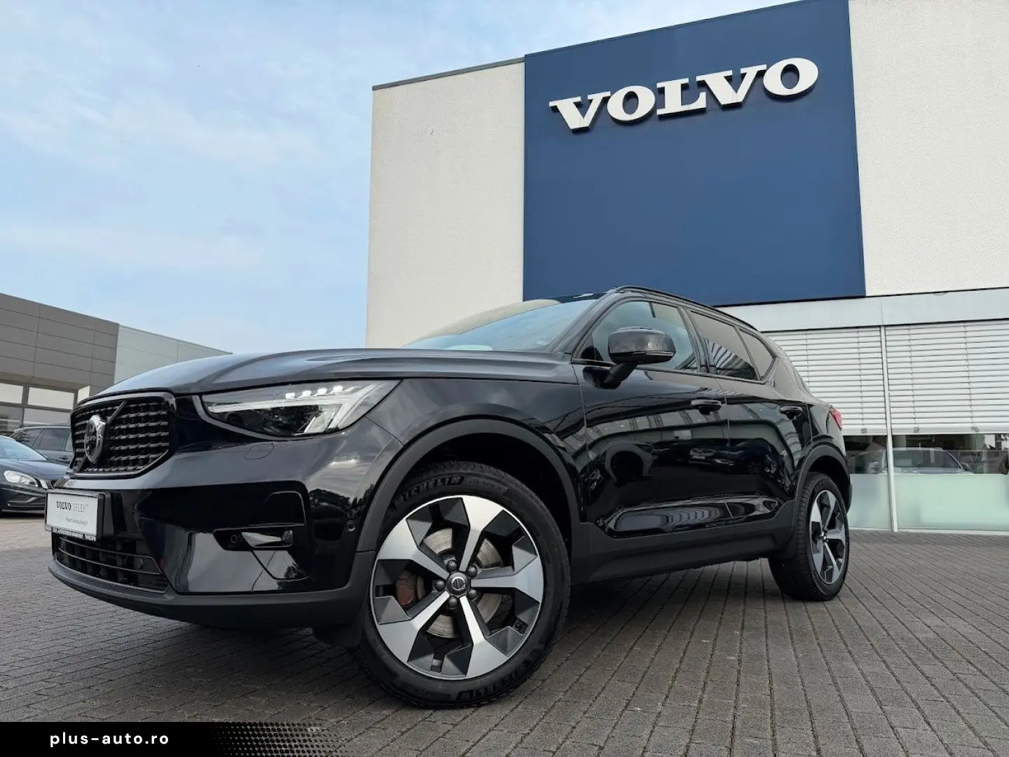 VOLVO XC40 B4 Plus Dark 2WD