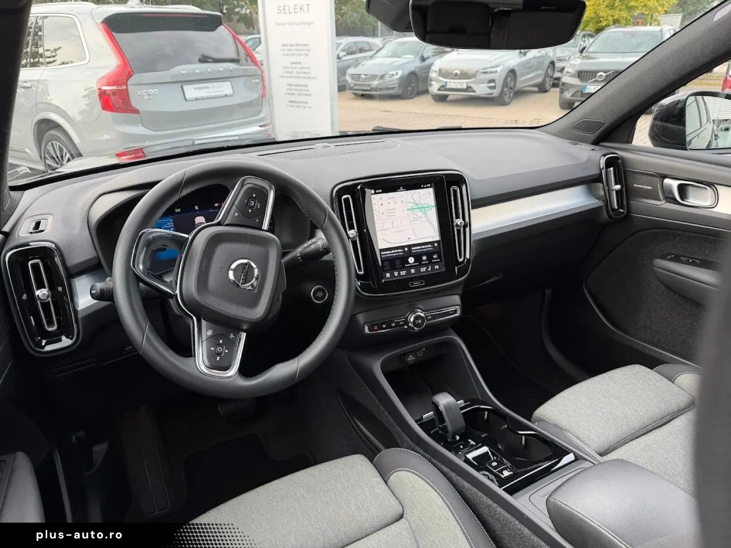 VOLVO XC40 B4 Plus Dark 2WD