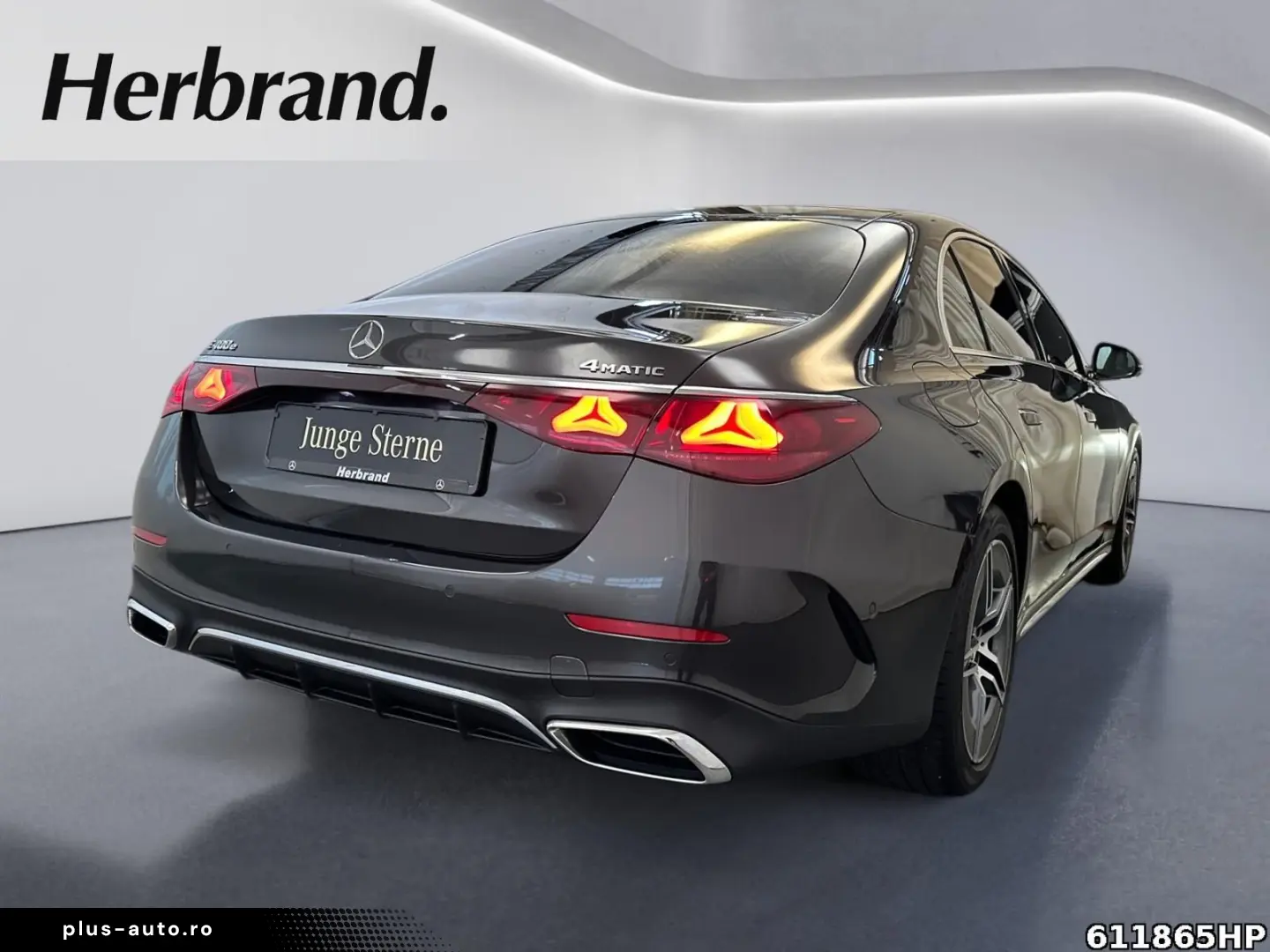 MERCEDES-BENZ E 400 e 4M AMG  Pano Burmester 360  HU&hellip;