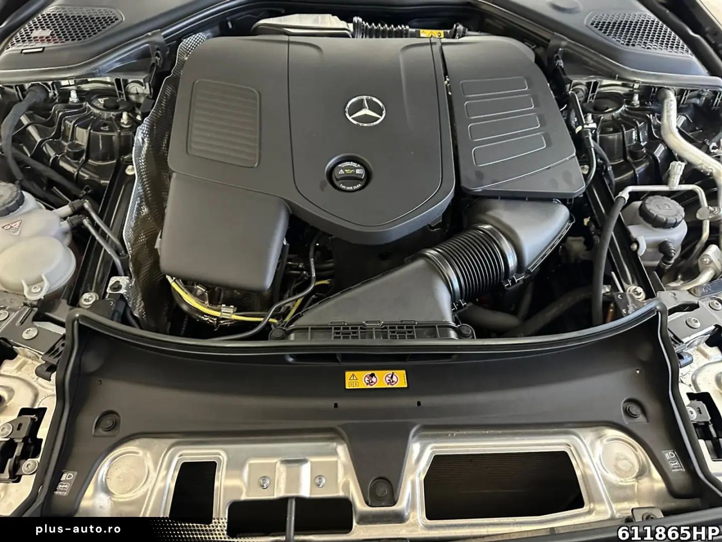 MERCEDES-BENZ E 400 e 4M AMG  Pano Burmester 360  HU&hellip;