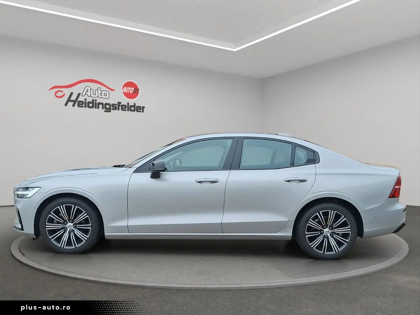 VOLVO S60 Lim. Plus Dark ACC  AHK PDC  360  LED 8-fach