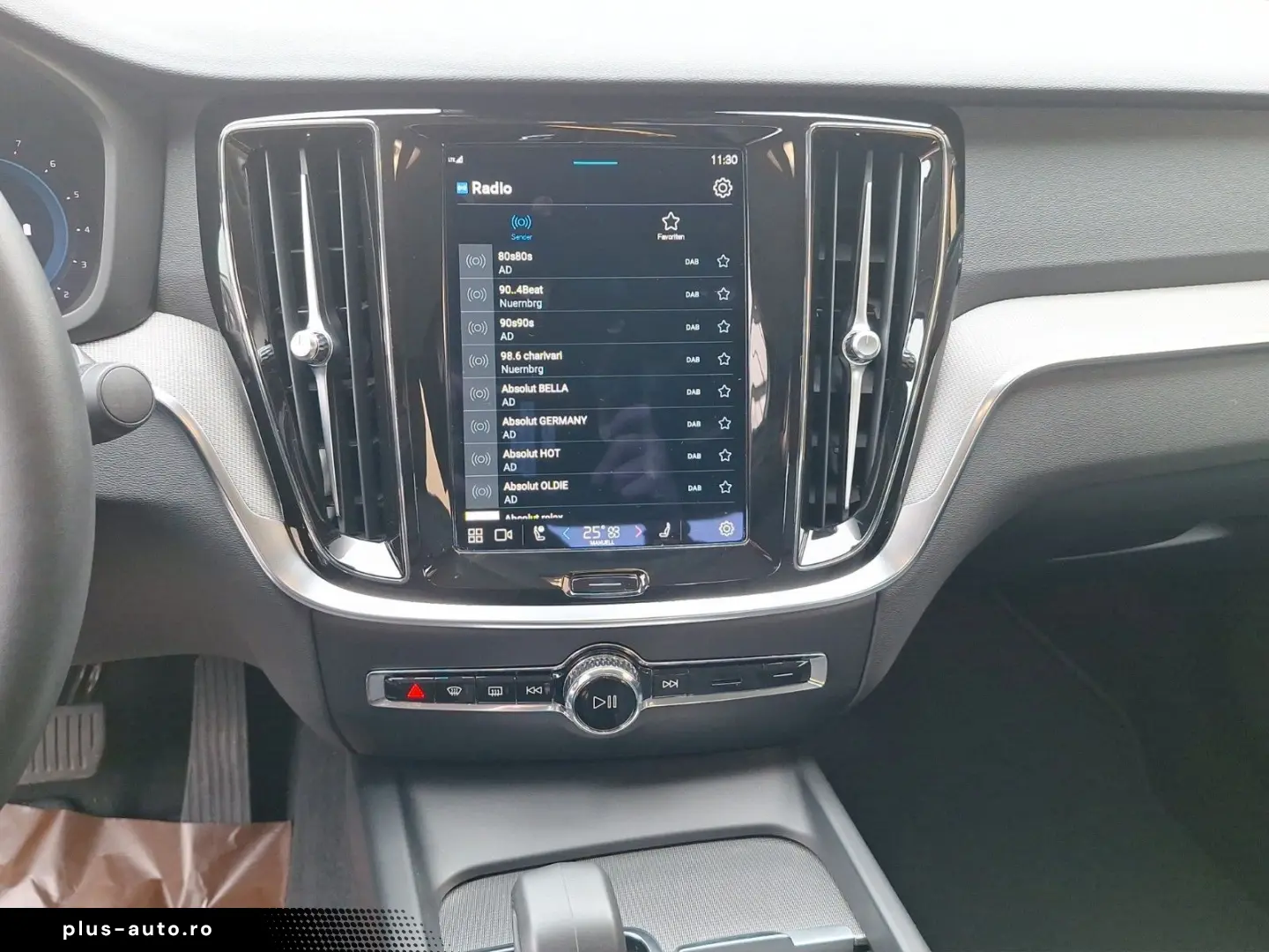 VOLVO S60 Lim. Plus Dark ACC  AHK PDC  360  LED 8-fach