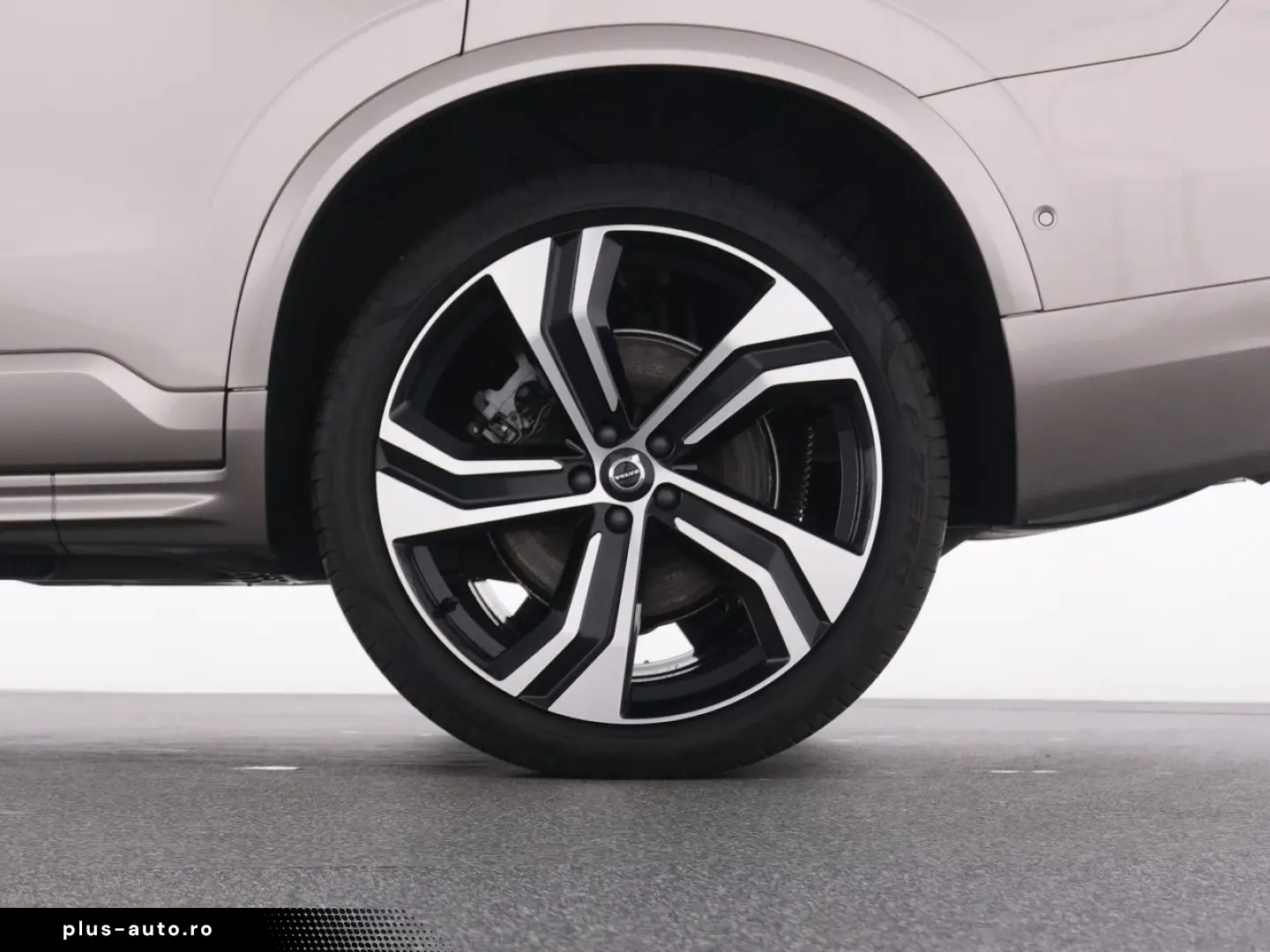 VOLVO XC90 T8 Recharge Ultimate Dark ALARM 360  LM