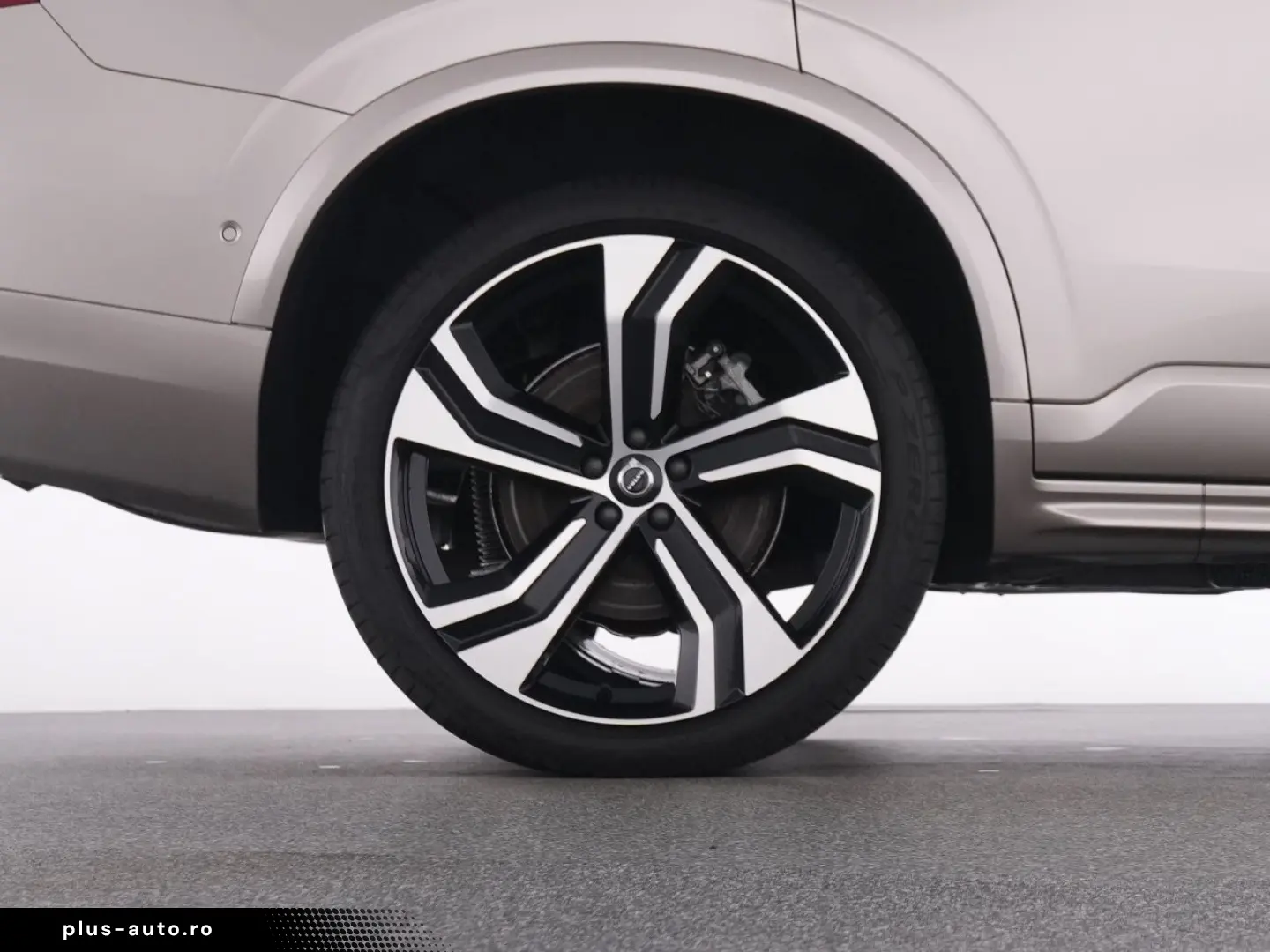 VOLVO XC90 T8 Recharge Ultimate Dark ALARM 360  LM