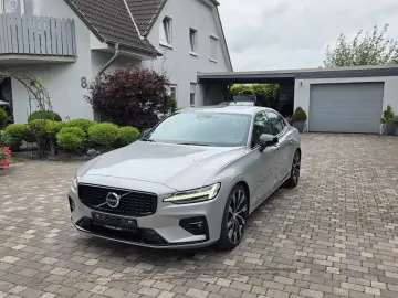 VOLVO S60 Lim. Ultimate Dark AWD