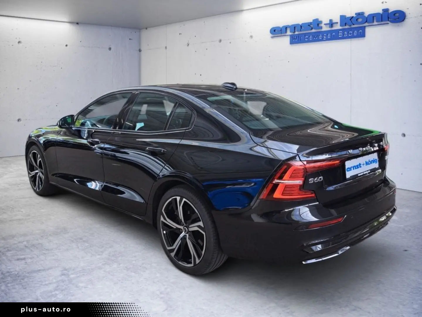 VOLVO S60 B5 B AWD Plus Dark Harman Kardon Ambiente BT