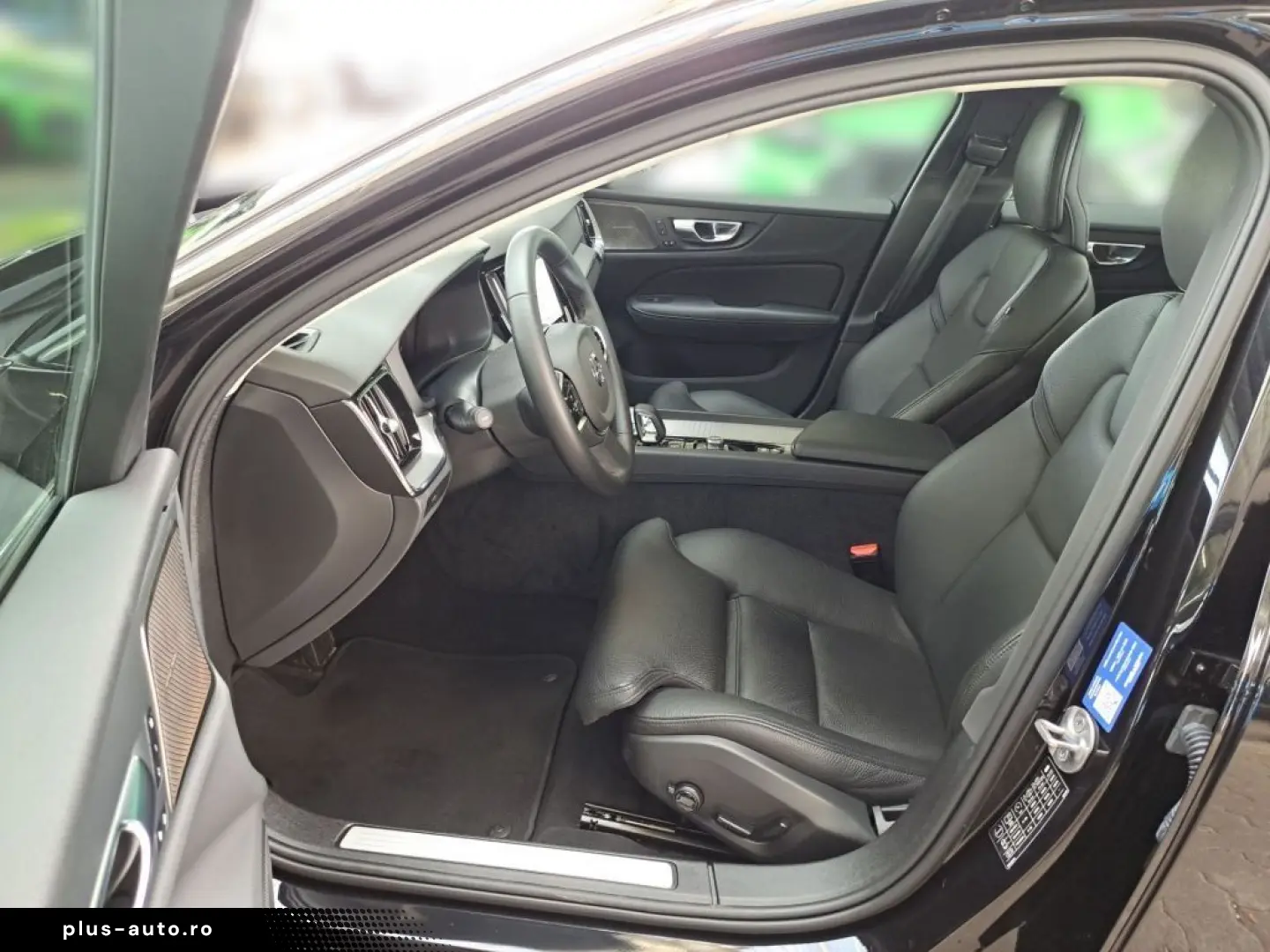 VOLVO S60 B5 B AWD Plus Dark Harman Kardon Ambiente BT