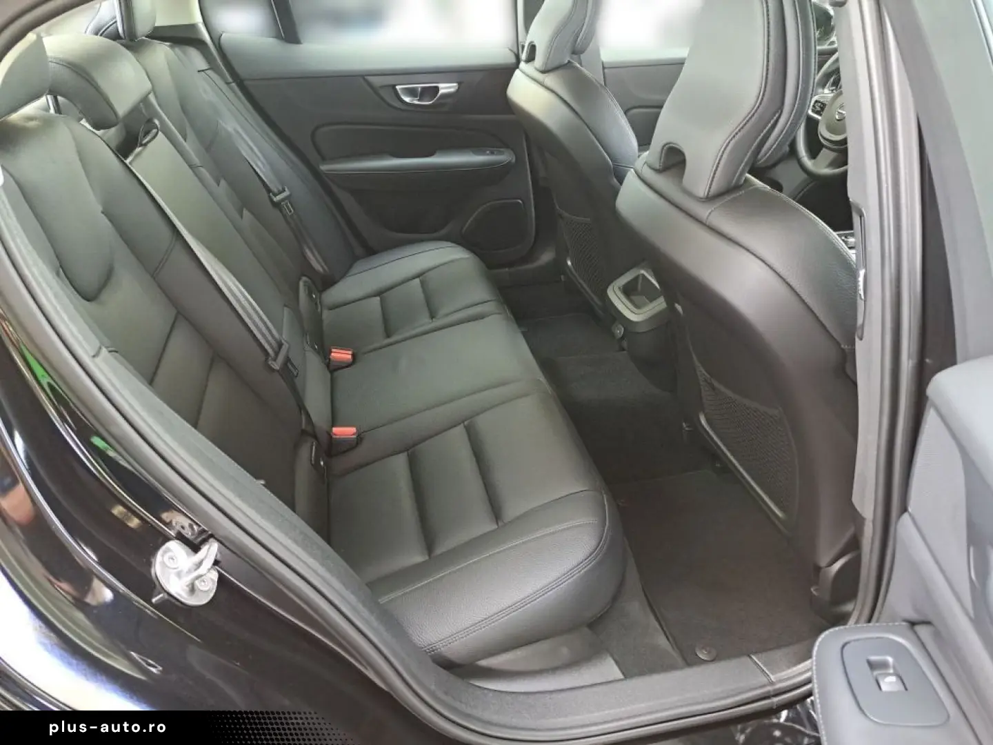 VOLVO S60 B5 B AWD Plus Dark Harman Kardon Ambiente BT