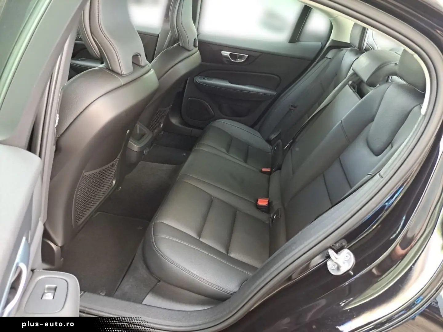 VOLVO S60 B5 B AWD Plus Dark Harman Kardon Ambiente BT