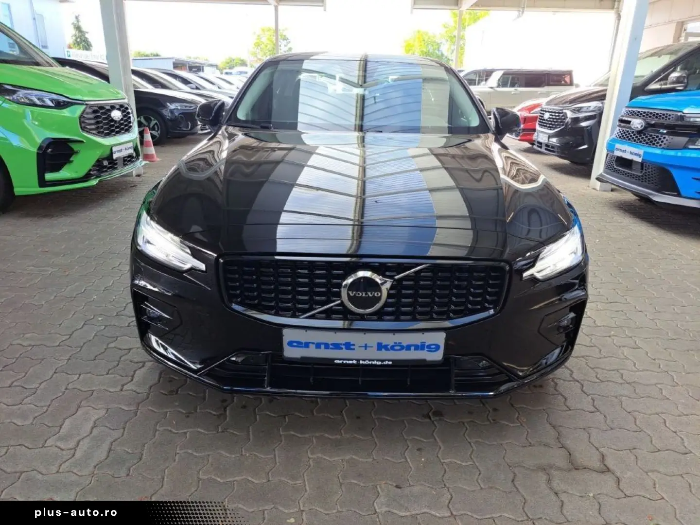 VOLVO S60 B5 B AWD Plus Dark Harman Kardon Ambiente BT