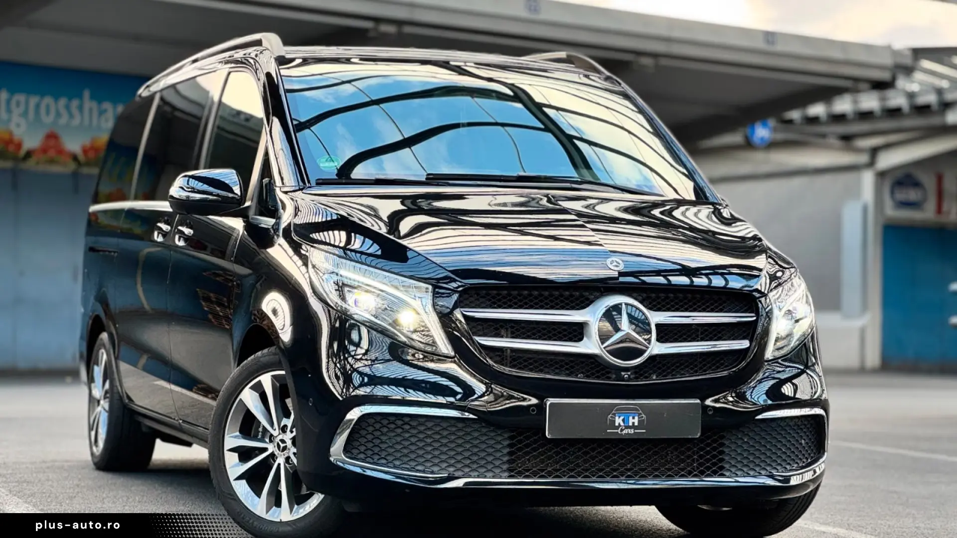 Mercedes-Benz V 300 d Lang Avantgarde AIRMATIC • 360