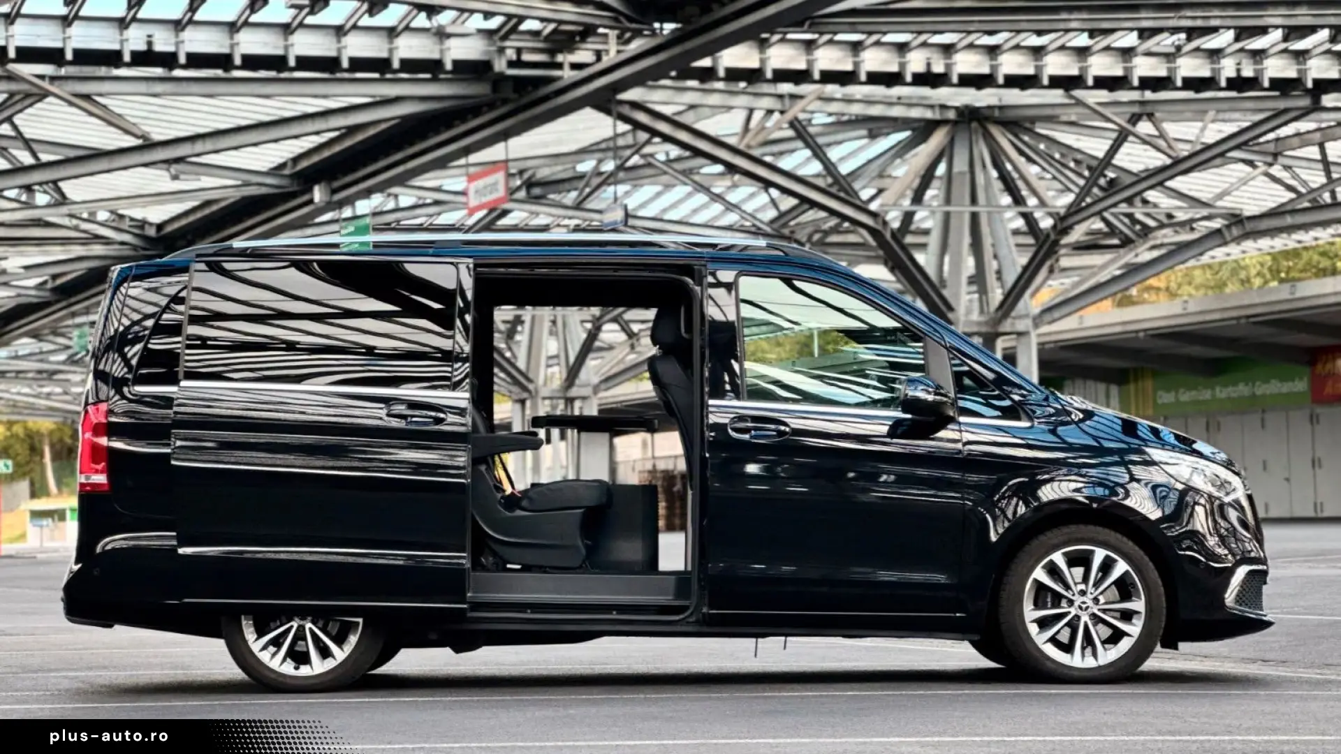 Mercedes-Benz V 300 d Lang Avantgarde AIRMATIC • 360
