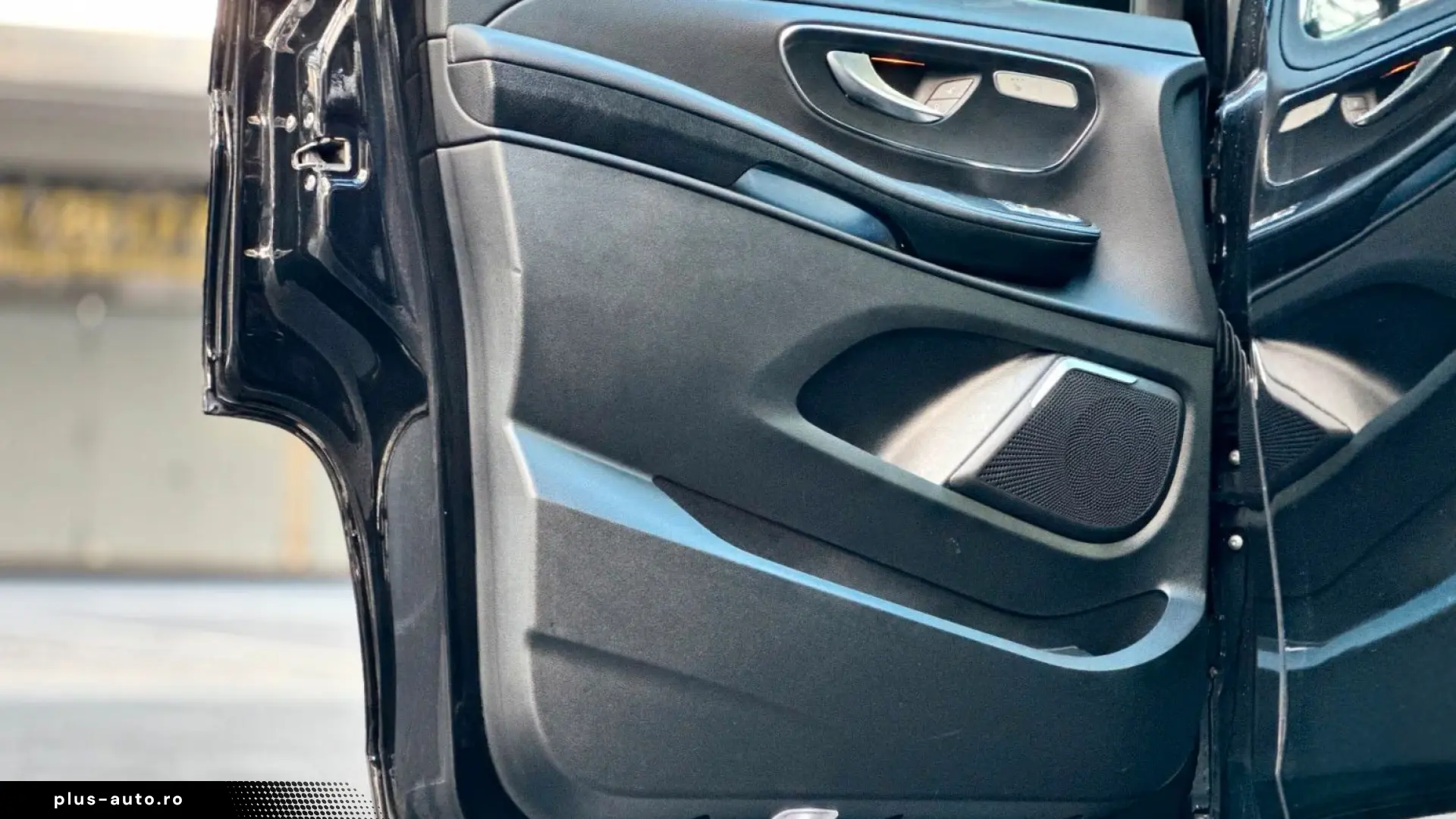 Mercedes-Benz V 300 d Lang Avantgarde AIRMATIC • 360