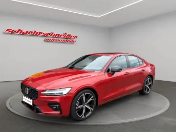 VOLVO S60 B4 Plus Dark Allwetter Schiebed 360