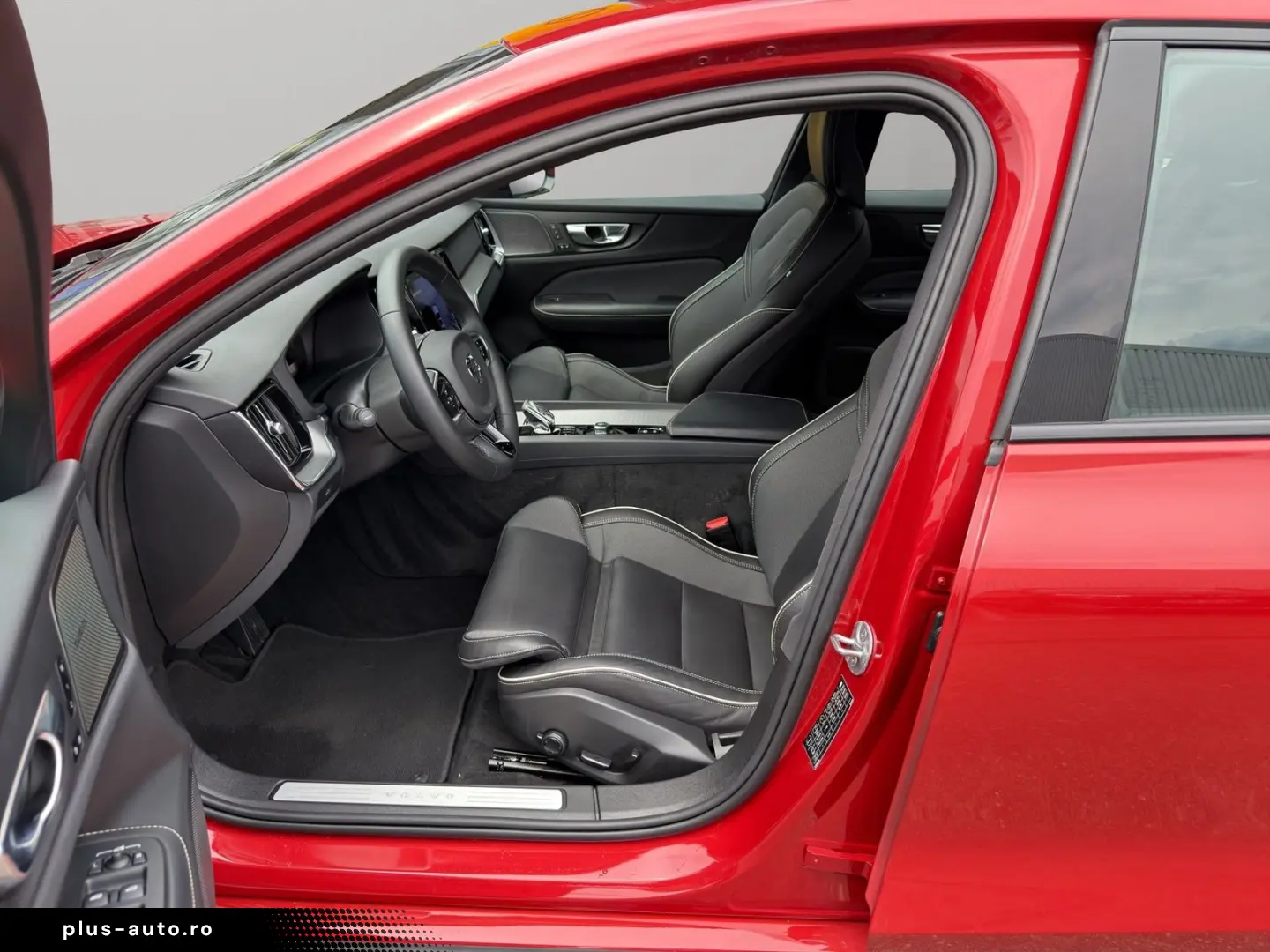 VOLVO S60 B4 Plus Dark Allwetter Schiebed 360