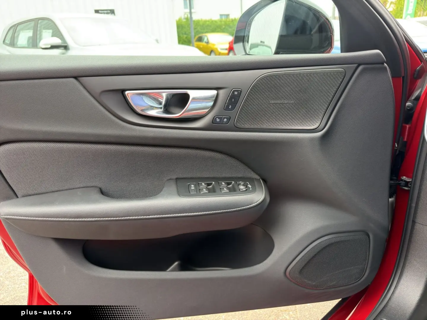 VOLVO S60 B4 Plus Dark Allwetter Schiebed 360