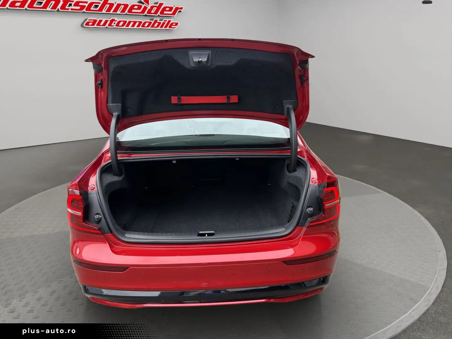 VOLVO S60 B4 Plus Dark Allwetter Schiebed 360