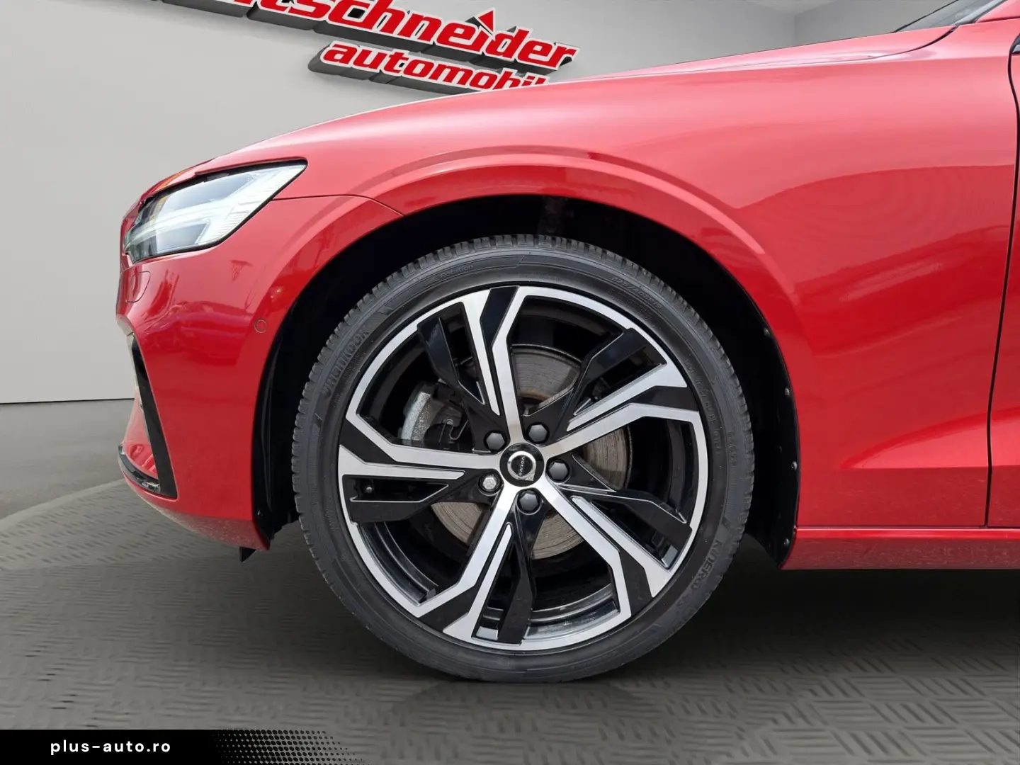 VOLVO S60 B4 Plus Dark Allwetter Schiebed 360