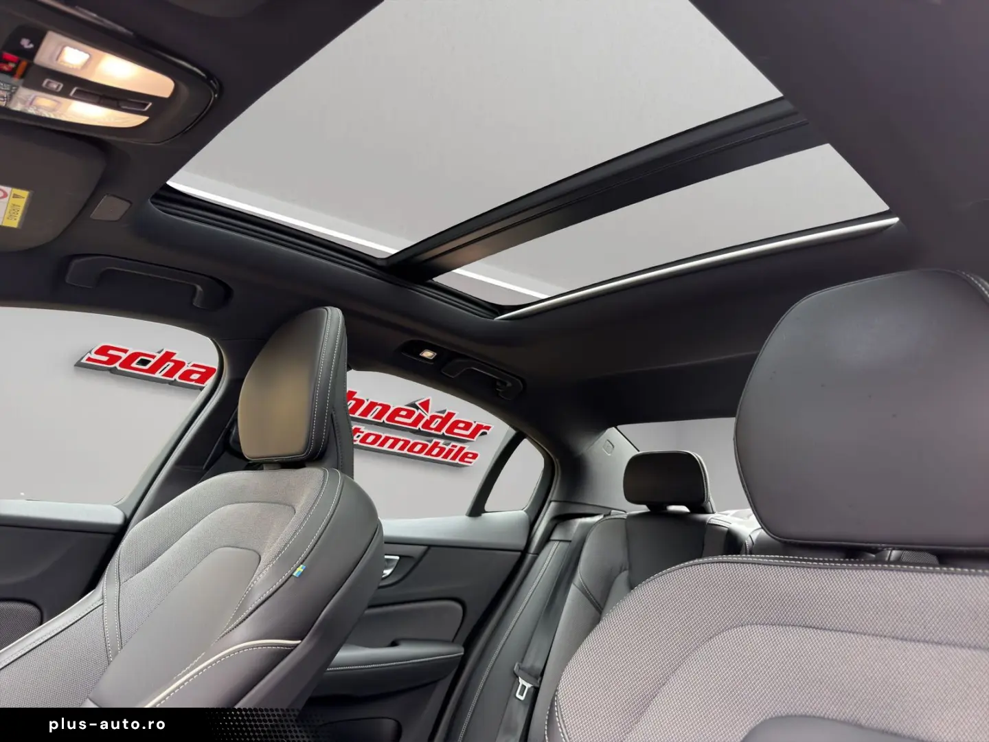 VOLVO S60 B4 Plus Dark Allwetter Schiebed 360