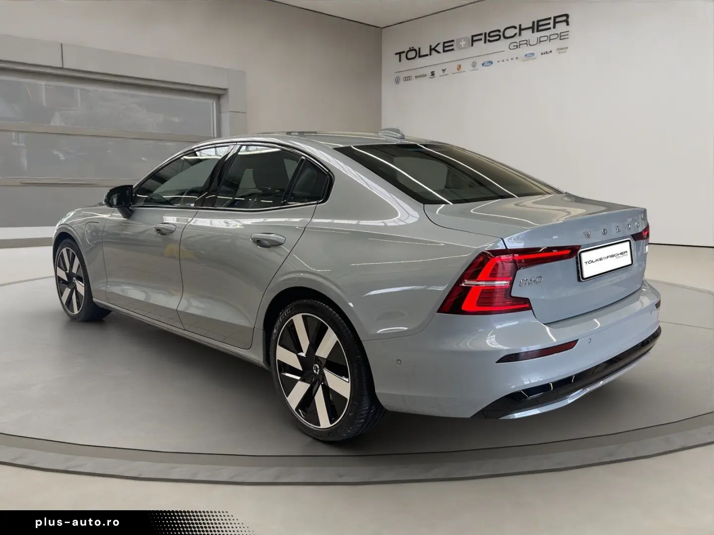 VOLVO S60 T8 AWD PHEV Recharge Ultimate Dark ACC AHK